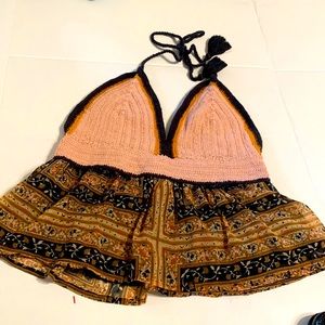 EUC American Eagle Boho Retro  Crochet Halter Top layered Latin flirty Peplum XS